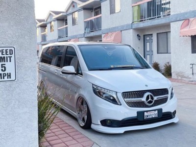 The Mercedes-Benz V250 Bag Riders Modification