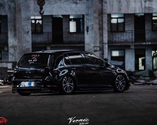 The Golf 7 Bag Riders: A Unique Journey in Modified Car Culture
